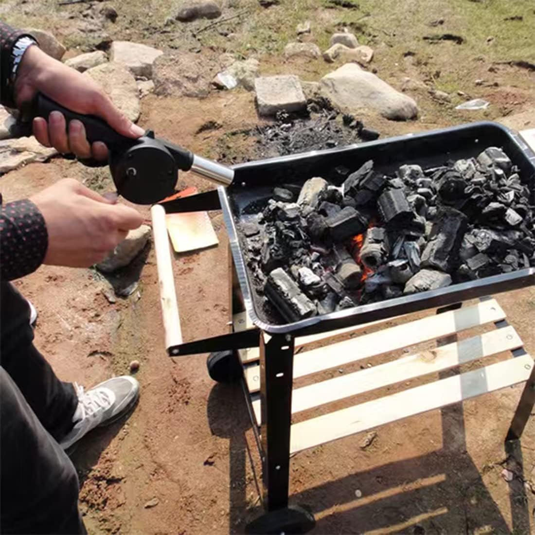منفاخ هواء محمول للشواء في اله - مراجعة Camping Cooking Essentials وسعره