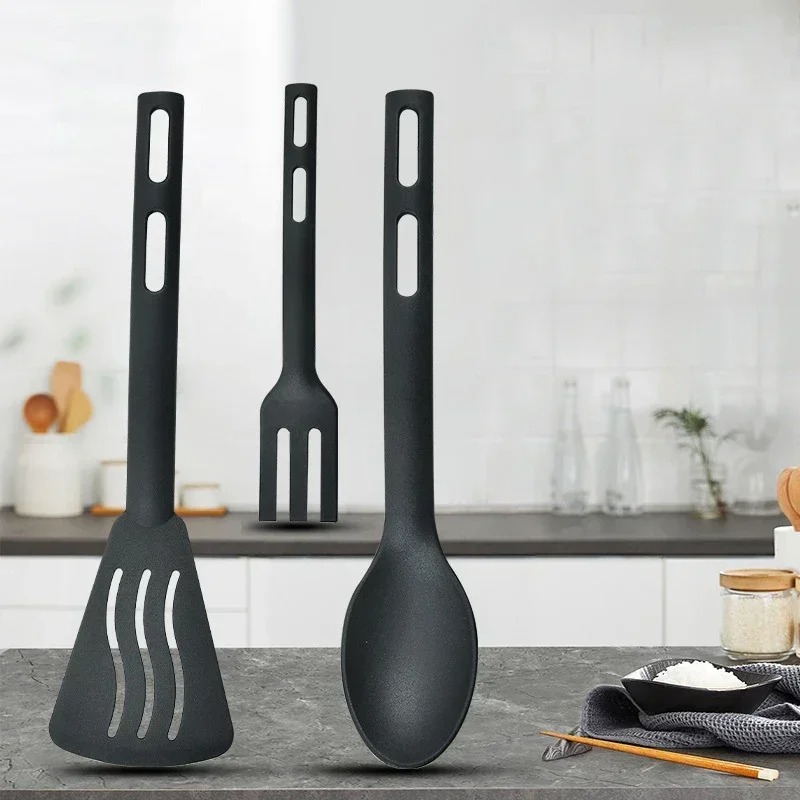 طقم أدوات مطبخ من النايلون 1/3 - مراجعة Quechua Camping Cooking Set وسعره